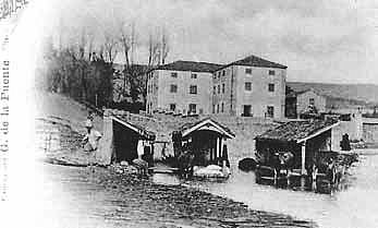 12. Imagen de la harinera de Las Fuentes, ya convertida en fábrica de chocolate, a principios del siglo XX.